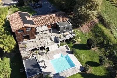 Maison &agrave; vendre &agrave; LATRESNE  - 8 pi&egrave;ces - 234 m&sup2; 