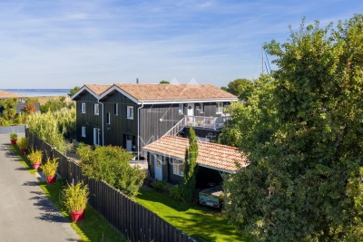 House for sale in GUJAN-MESTRAS  - 7 rooms - 280 m² 