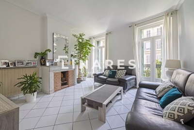 Appartement à vendre à MARSEILLE 1ER Longchamp - 4 pièces - 100 m² 