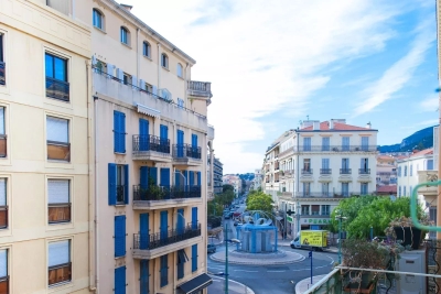 Appartement à vendre à MENTON Saint-Auban - 2 pièces - 51 m² 