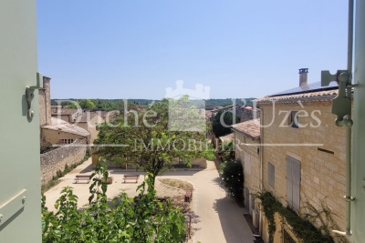 Maison à vendre à UZÈS Collorgues - 8 pièces - 130 m² 