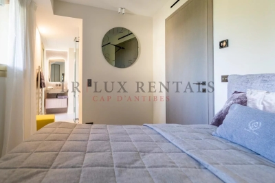 Apartment in Cap d'Antibes for rental from 32 000 € / week, Photo 12