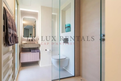 Apartment in Cap d'Antibes for rental from 32 000 € / week, Photo 13
