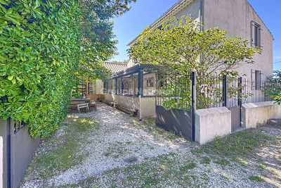 Maison à vendre à L'ISLE-SUR-LA-SORGUE Eisenhower-Saint Roch - 5 pièces - 164 m² 