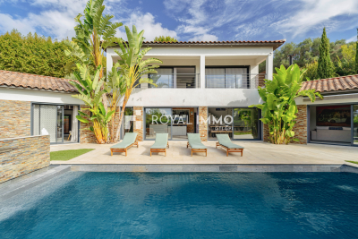 Maison à vendre à OLLIOULES  - 7 pièces - 292 m² 