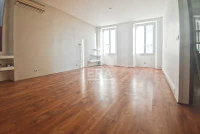 Appartement à vendre à MARSEILLE 1ER Centre Ville Nord - 2 pièces - 40 m² 