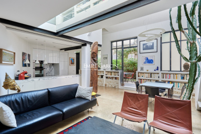 Appartement à vendre à PARIS 18EME Rochechouart 2 - 4 pièces - 107 m² 