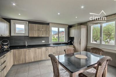 Maison à vendre à CLUSES  - 10 pièces - 168 m² 