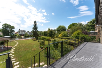 Maison &agrave; vendre villas de standing vu sur lac 