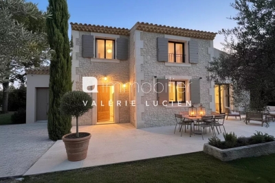Maison à vendre à EYGALIÈRES  - 5 pièces - 164 m² 