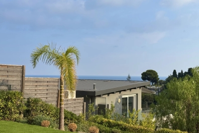 Apartment for sale in ROQUEBRUNE-CAP-MARTIN  - 3 rooms - 61 m² 