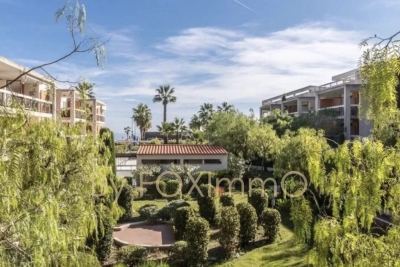 Appartement à vendre à VILLENEUVE-LOUBET  - 3 pièces - 64 m² 