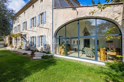 Maison à vendre à MONTÉLIMAR Mours-Saint-Eusèbe - 21 pièces - 860 m² 