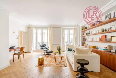 Appartement à vendre à PARIS 4EME Saint-Vincent de Paul 5 - 3 pièces - 80 m² 