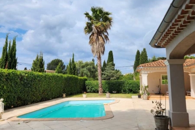 Maison à vendre à SANARY-SUR-MER  - 9 pièces - 230 m² 