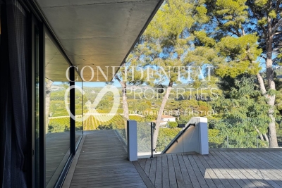 House for sale in CASSIS  - 5 rooms - 335 m² 