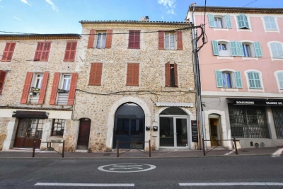 Bien &agrave; vendre &agrave; VENCE  - 6 pi&egrave;ces - 300 m&sup2; 