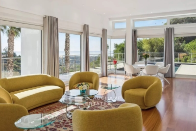 Maison &agrave; vendre &agrave; MANDELIEU-LA-NAPOULE Le Roc Fleuri-Capitou (Jeanne d'Arc) - 7 pi&egrave;ces - 380 m&sup2; 