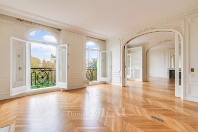 Appartement &agrave; louer &agrave; NEUILLY SUR SEINE Bas de Suresnes - 7 pi&egrave;ces - 241 m&sup2; 