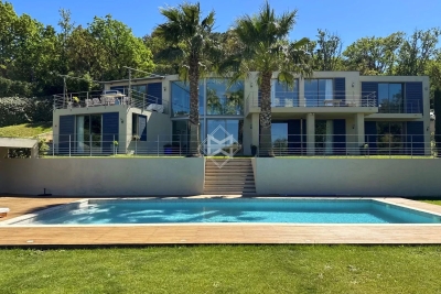 Maison à vendre à RAMATUELLE  - 9 pièces - 352 m² 