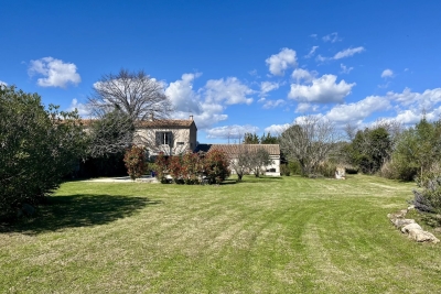 Maison à vendre à ARLES Saint-Chamas Sud - 5 pièces - 137 m² 