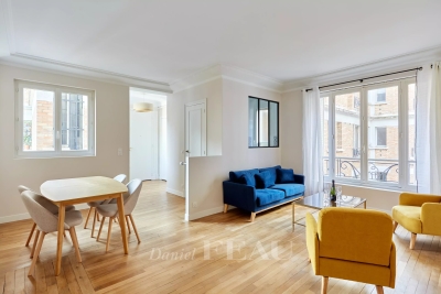 Appartement à louer à PARIS 16EME Folie Mericourt - 2 pièces - 59 m² 