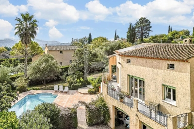 House for sale in MOUGINS  - 7 rooms - 190 m² 