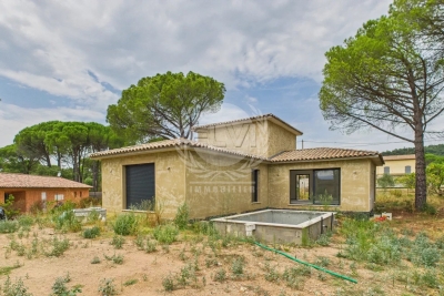 Maison à vendre à VIDAUBAN Zone Est Diffuse - 5 pièces - 120 m² 