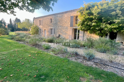 Maison &agrave; vendre &agrave; ST-RÉMY-DE-PROVENCE Ceinture Centre Ville - 5 pi&egrave;ces - 262 m&sup2; 