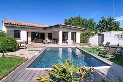 Maison à vendre à ROBION Saint-Didier - 4 pièces - 101 m² 