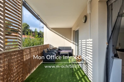Appartement à vendre à MARSEILLE 11EME Les Comtes-Eydalin - 3 pièces - 54 m² 