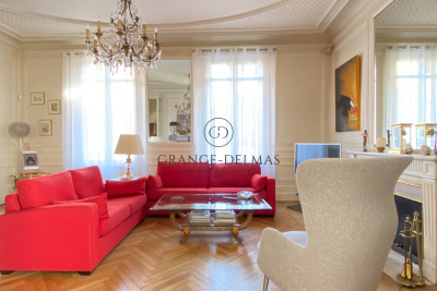 Maison &agrave; vendre &agrave; BORDEAUX  - 8 pi&egrave;ces - 235 m&sup2; 