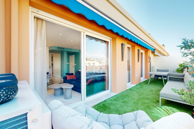 Apartment for sale in NICE  - 3 rooms - 61 m&sup2; 