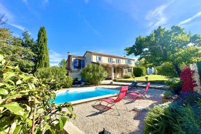 Maison à vendre à ST-HILAIRE-DE-BRETHMAS  - 6 pièces - 130 m² 