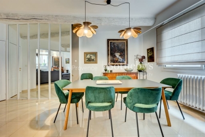 Appartement à vendre à AIX-EN-PROVENCE Saint-Chamas Sud - 5 pièces - 150 m² 