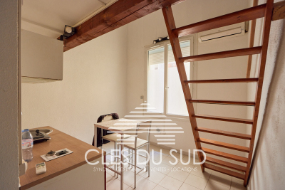Appartement à louer à TOULON  - 1 pièces - 17 m² 