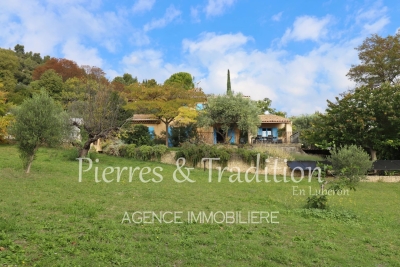 Maison à vendre à ST-SATURNIN-LÈS-APT Eisenhower-Saint Roch - 6 pièces - 225 m² 