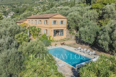 House for sale in CABRIS  - 8 rooms - 524 m² 