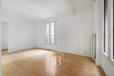 Appartement à vendre à PARIS 8EME Pont de Flandre 1 - 2 pièces - 47 m² 