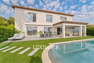 House for sale in MANDELIEU-LA-NAPOULE  - 7 rooms - 262 m² 