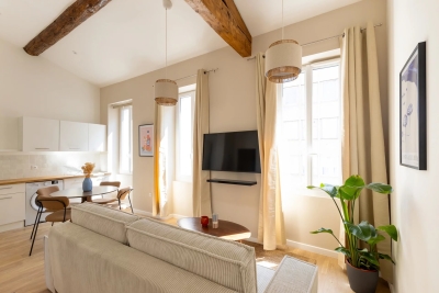 Appartement à louer à MARSEILLE 6EME  - 2 pièces - 37 m² 