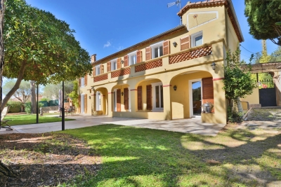 House for sale in LE CANNET  - 5 rooms  