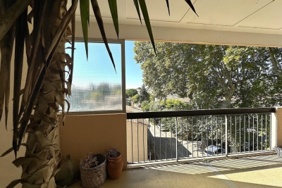 Appartement à vendre commerce centre historique est 