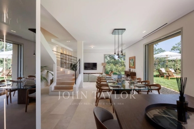 Villa à Vence &agrave; louer à partir de 8 000 € / semaine, Photo 2