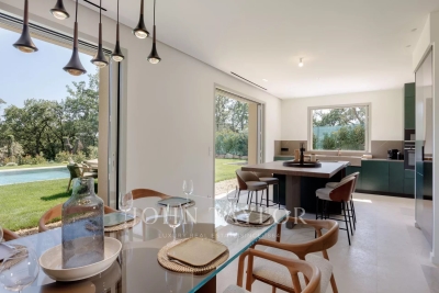 Villa à Vence &agrave; louer à partir de 8 000 € / semaine, Photo 3