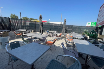 Commerce à vendre à FRÉJUS   - 102 m² 