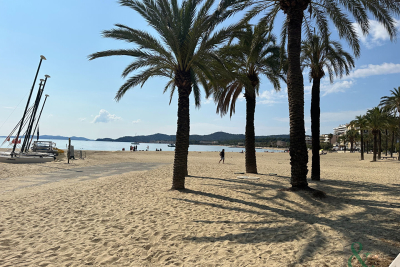 Maison à vendre à LE LAVANDOU Zone Est Diffuse - 7 pièces - 220 m² 