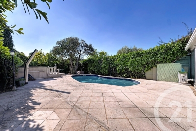 House for sale in ANTIBES  - 4 rooms - 110 m² 