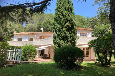 House to rent in MANDELIEU-LA-NAPOULE  - 5 rooms - 133 m² 