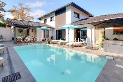 Maison à vendre à TARNOS  - 5 pièces - 180 m² 